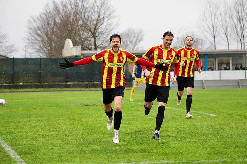 BASSANO, ALTRA PIRATERIA, 2-0 A CHIONS