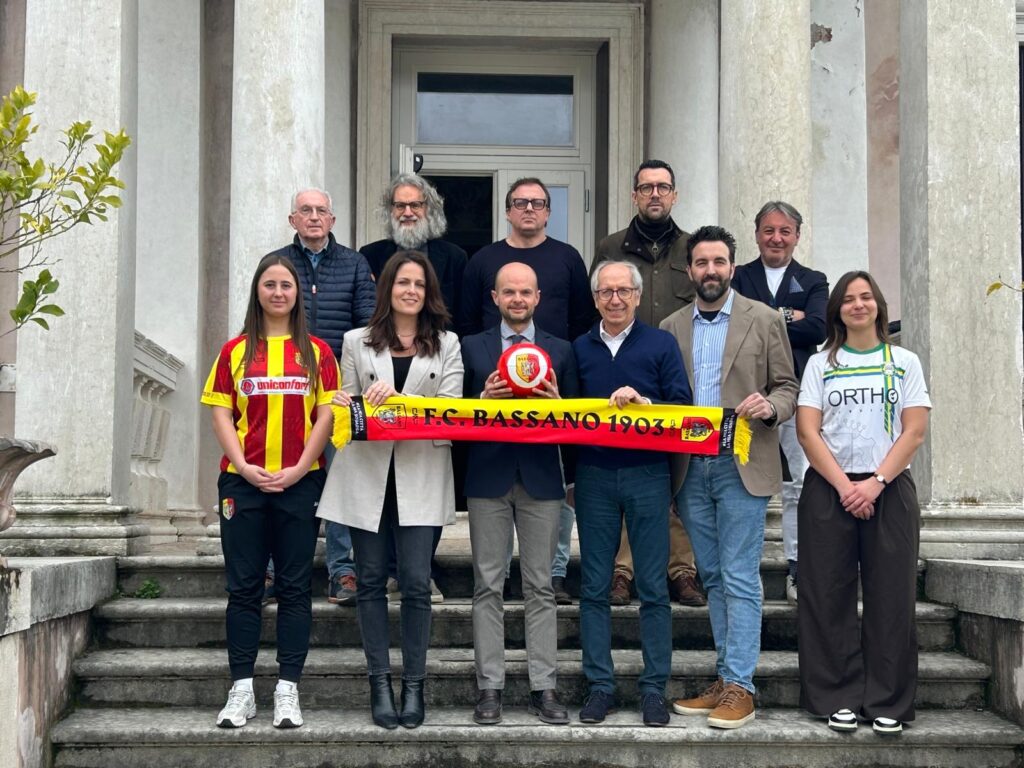 FC Bassano - NASCE FC BASSANO WOMEN, IL CALCIO FEMMINILE SI TINGE DI GIALLOROSSO